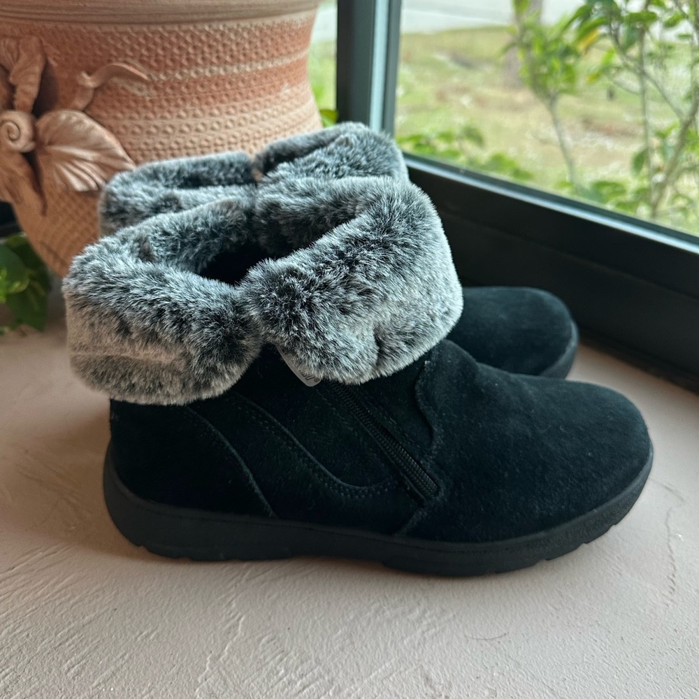 Khombu Jessica Winter Snow Boots Black Leather Faux Fur Size 9M